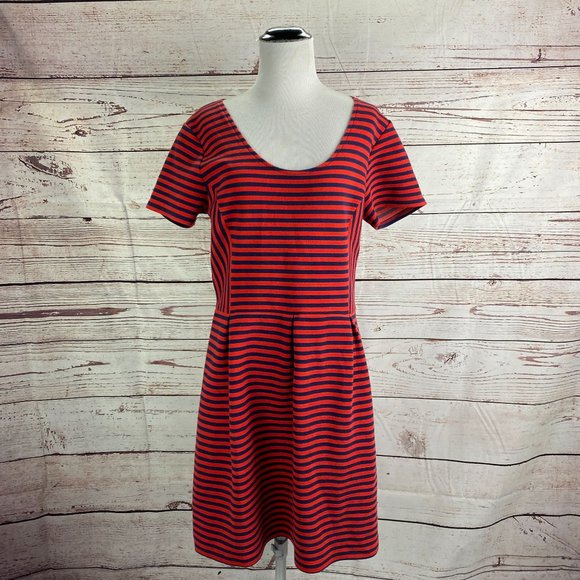 J.CREW Dresses & Skirts - J.CREW Striped Textured Knit Fit & Flare Dress Sz L Red Blue Scoop Neck Pleated